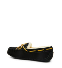 Tarramarra Sheepskin Moccasin Slippers